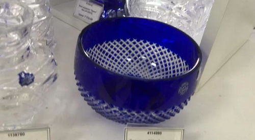 俄羅斯生產的僅有的奢侈品,有著266年歷史的傳統工藝品